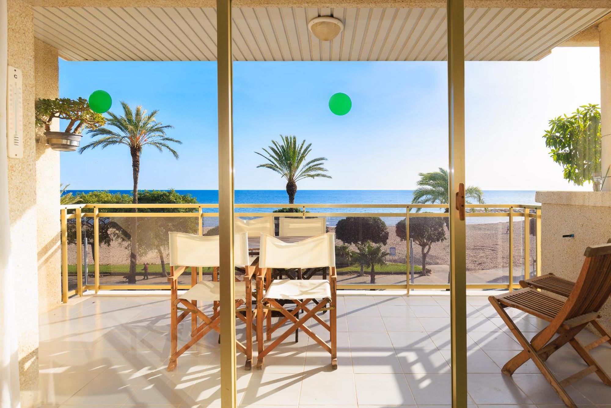 Апартаменты Golf St Jordi 2 Planet Costa Dorada Камбрильс Экстерьер фото