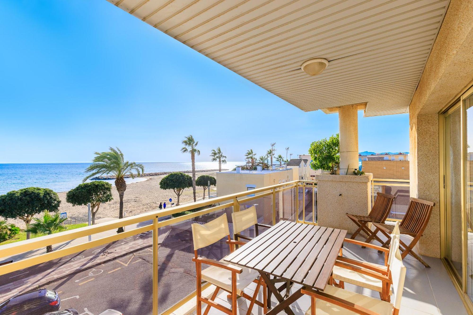 Апартаменты Golf St Jordi 2 Planet Costa Dorada Камбрильс Экстерьер фото