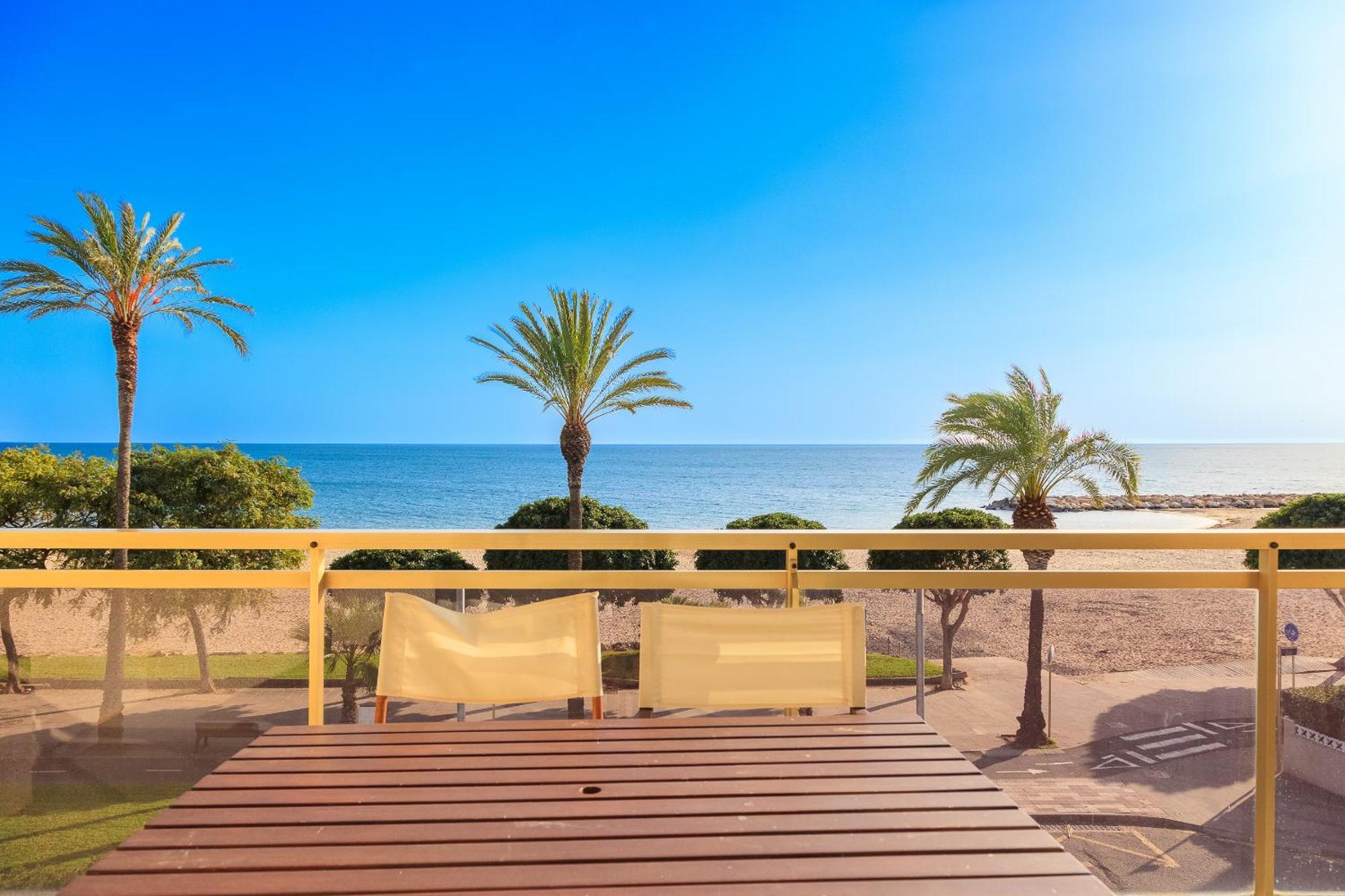 Апартаменты Golf St Jordi 2 Planet Costa Dorada Камбрильс Экстерьер фото